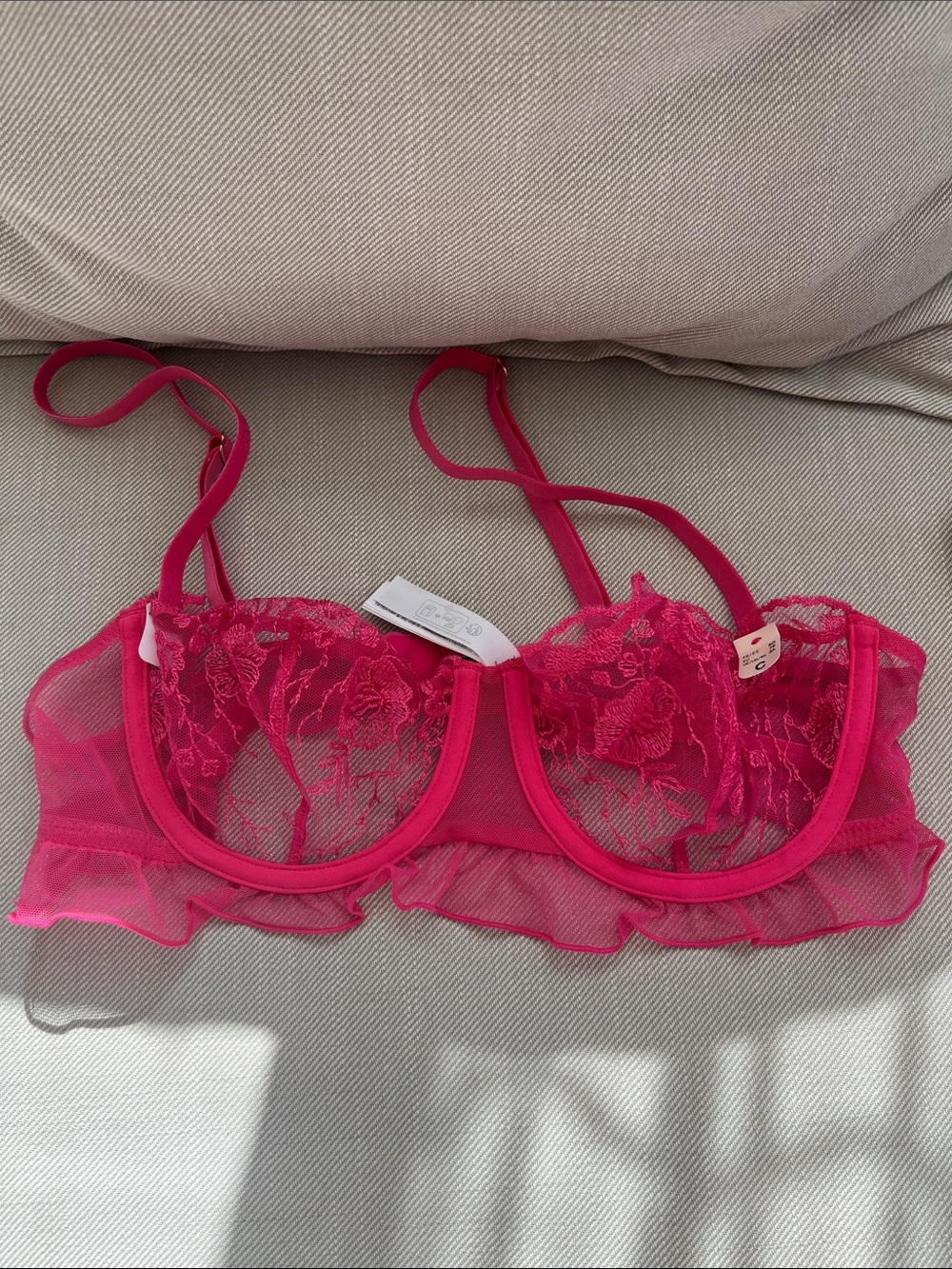 NWT 34C sexy lingerie pink bra by ETAM